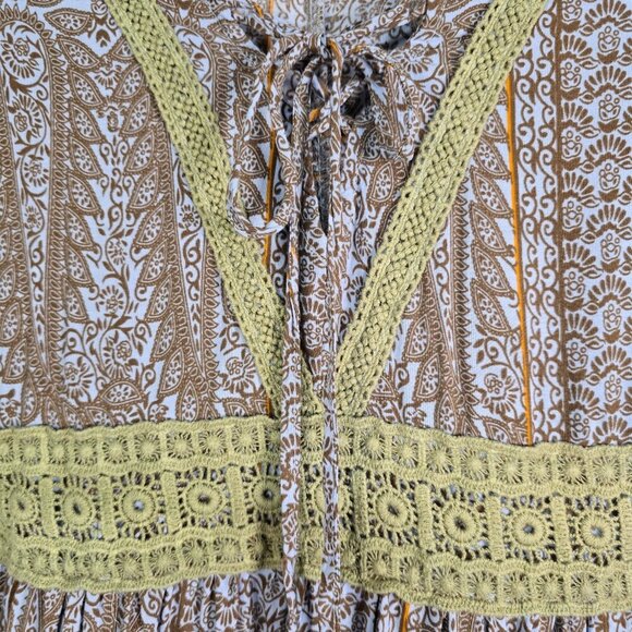 WOMENS BOHO DRESS BY LOVE, GRAY AND BLUE WITH GREEN CROCHETED LACE DETAIL SIZE S - Picture 6 of 8